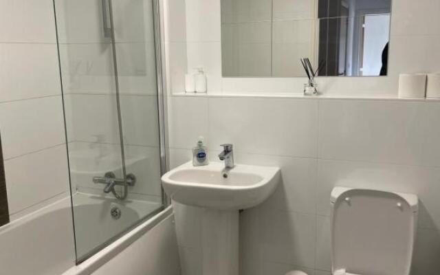 #0611 Two bedroom serviced apartment - free parking