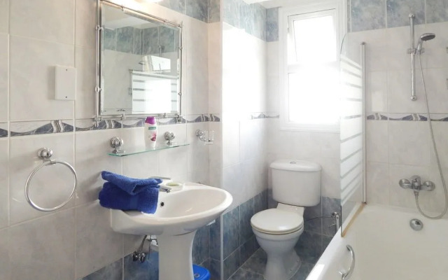 Sunshine Apts Free Internet No 3