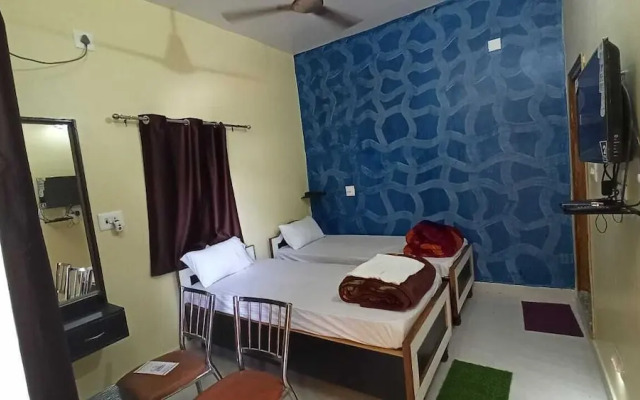 Anand Lok Vatika