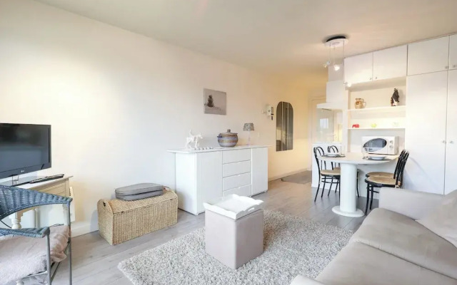 Nice Studio Near the sea