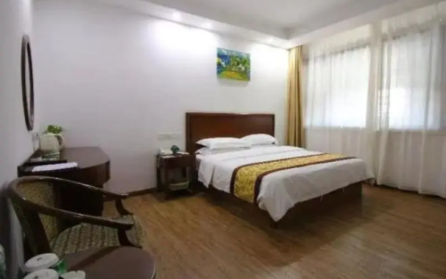 GreenTree Inn Jiangsu Changshu Longying Plaza Express Hotel