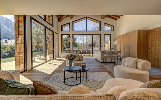 Chalet Fortuna a Jewel in Central Chamonix