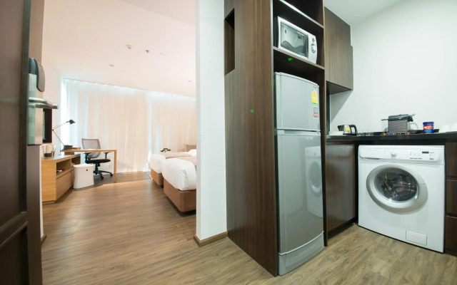 Civic Horizon Hotel & Residence