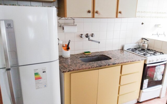 Departamento en plaza San Martin - Raume