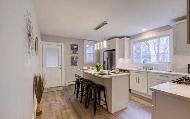 Spacious 2bd/1ba | Free Parking | 3D TOUR