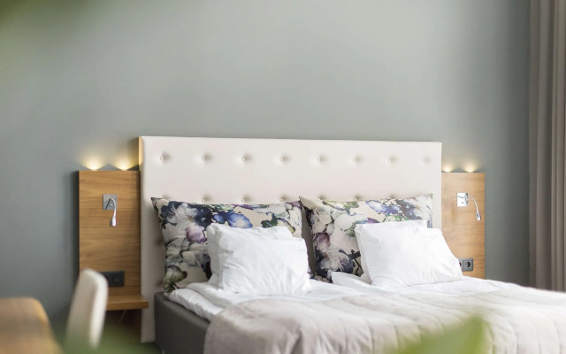 Best Western Hotel River C