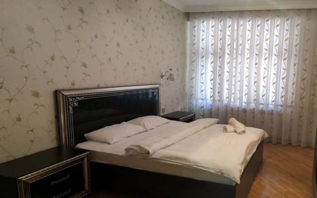 Bakuvi Tourist Apartment B219