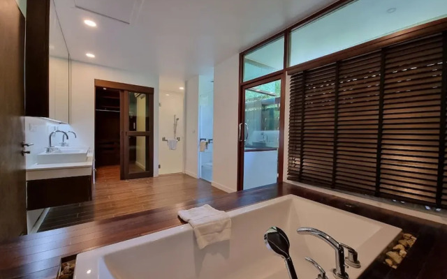 Amatapura Beach Villa 14