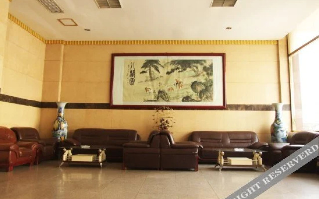 Qi Li  Art Hotei