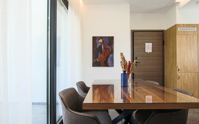 Phaedrus Living: City View Anna Residence 101