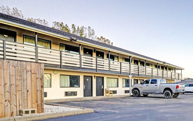 Brookville Inn By OYO Near Dayton International Airport