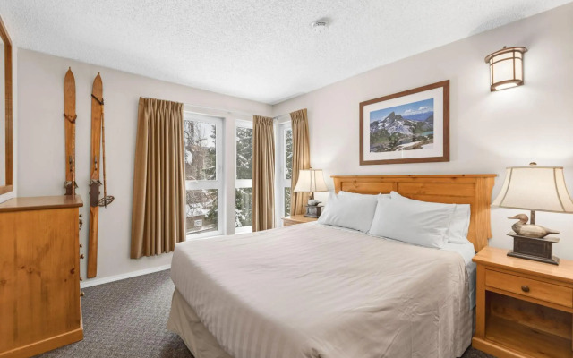 Tantalus Resort Lodge