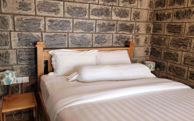 Babylon Lodge