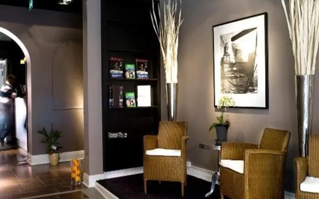 Dialog Hotel Villan