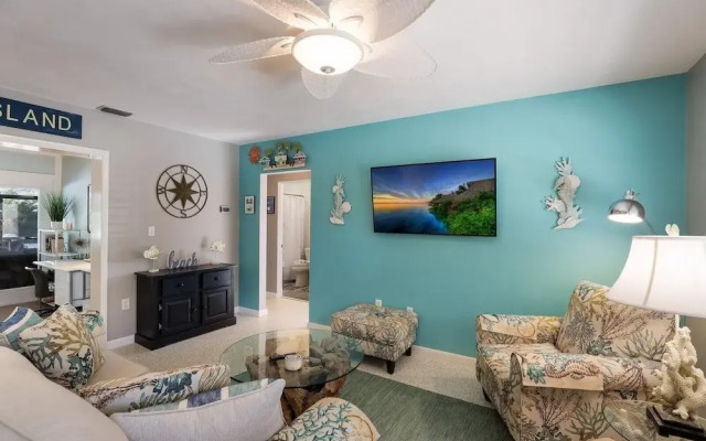 Bayside Bliss 3 Bedroom Home by RedAwning