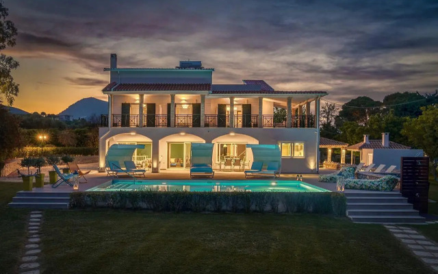 Rivazzurra Luxury BeachFront Villa