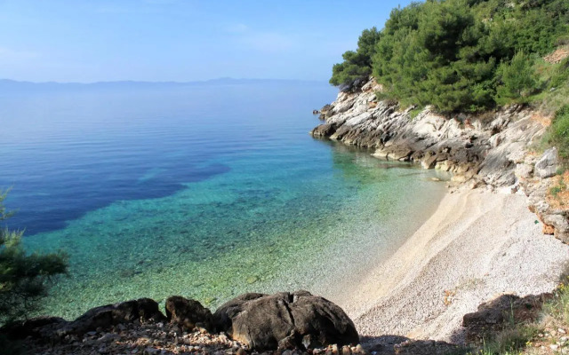 Seaside secluded apartments Cove Tvrdni Dolac, Hvar - 4008