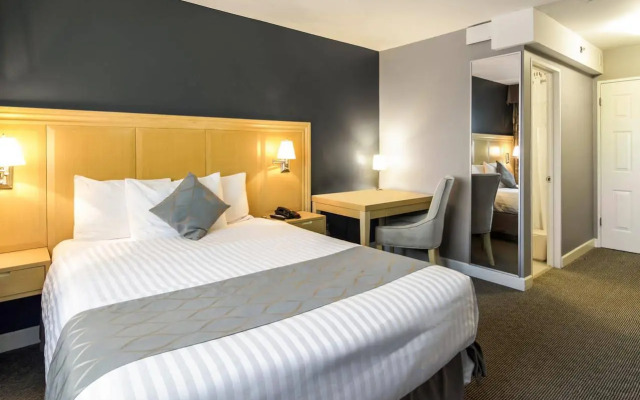 Red Lion Inn & Suites Abbotsford