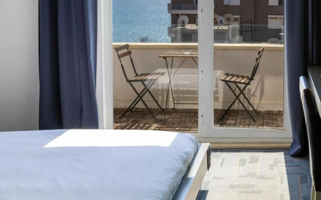 Mene City Hotel