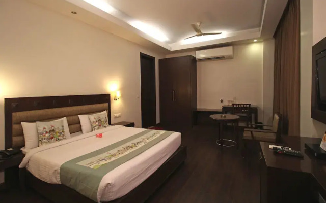 OYO Flagship 5912 Premium Nr Sikanderpur