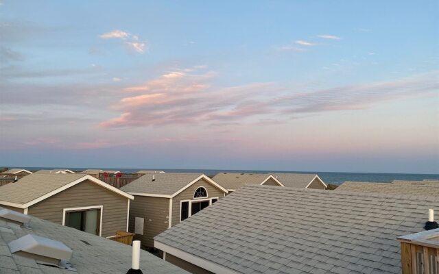 8 The Boat House Studio Bedroom Condo by RedAwning