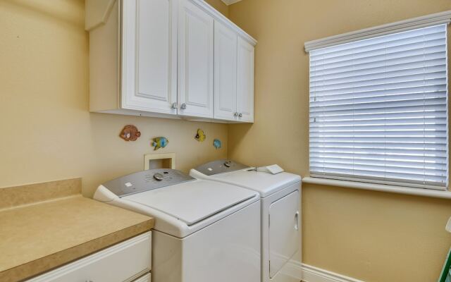 Beachfront Melody 4 Bedroom Home