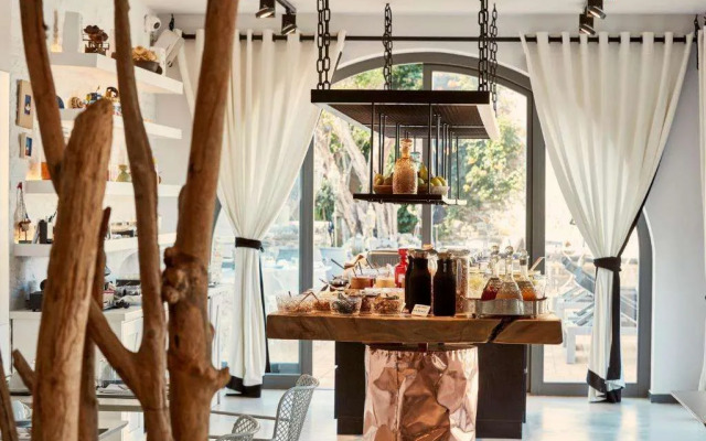 Liostasi Ios Hotel & Spa