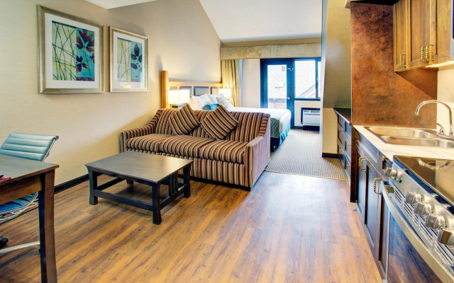 Blackcomb Lodge