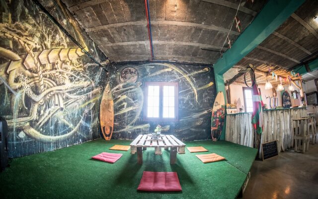 Surf Camp San Sebastian Partyhostel