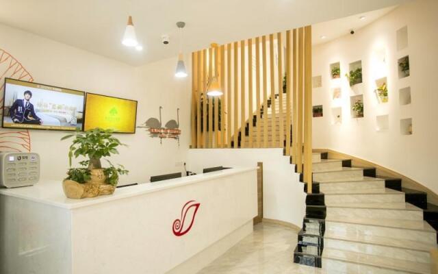 Shell Hotel Shangrao County Xuri Nan Avenue Weiyi Park 