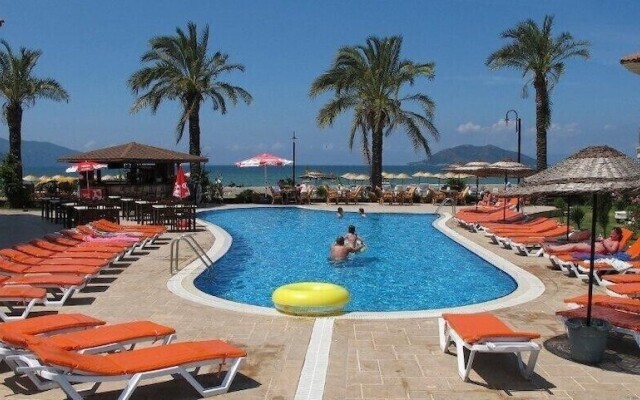 Villa CRL5 by JoyLettings