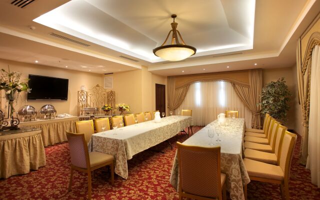 Toscana Inn