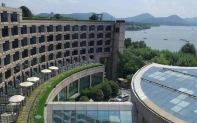 Jinbailan Apartment (Hangzhou West Lake Longxiangqiao Store)
