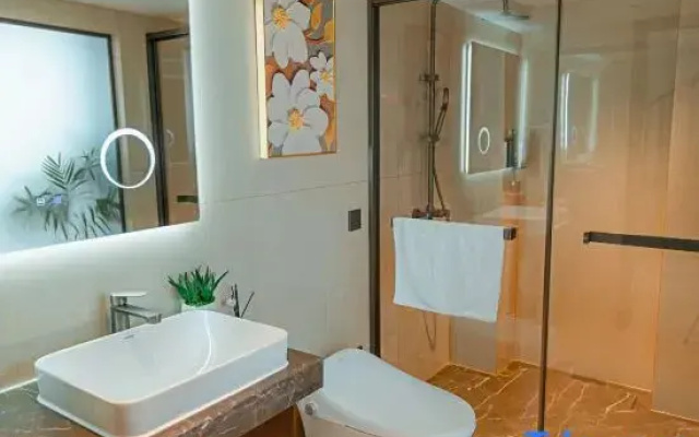 Chongqing Shitong Intelligent Hotel