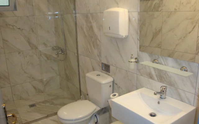 Karis Hotel