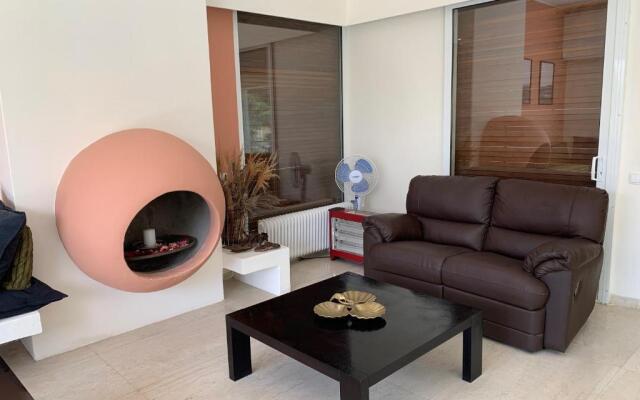 OASIS Exclusive Apartment @ Athenian Riviera