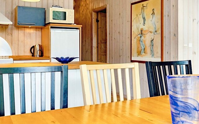 10 Person Holiday Home in Vaeggerlose