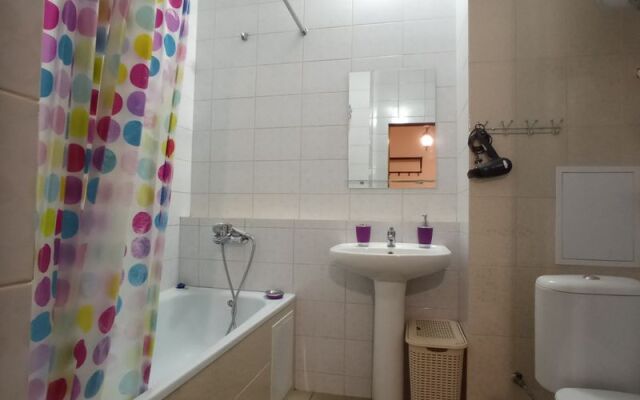 НаНедельку, на ул. 40-летия Победы, д. 184, к.2