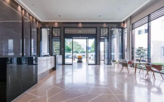 Four Seasons Hotel (Linhai Yintai City)