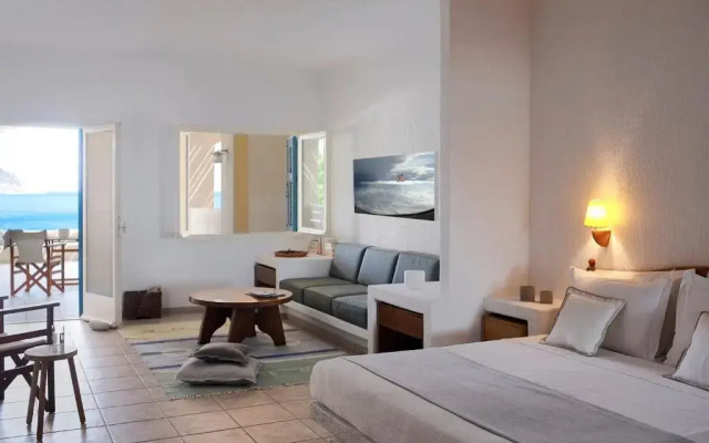 Plaka Sea Front Residence