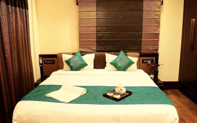 OYO Premium New Alipore South Kolkata
