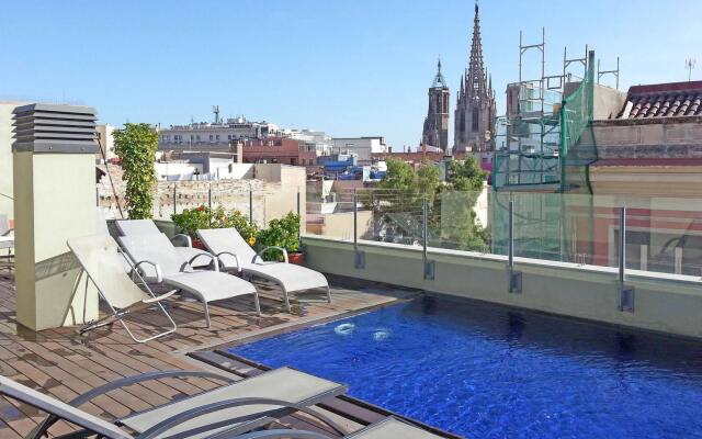 Aspasios Catedral Apartments