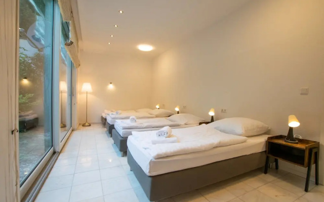 Center City Villa