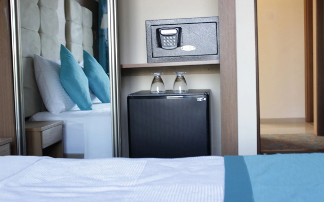 Liona Hotel