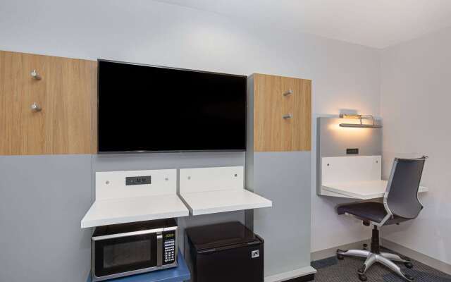 Microtel Inn & Suites by Wyndham Manchester