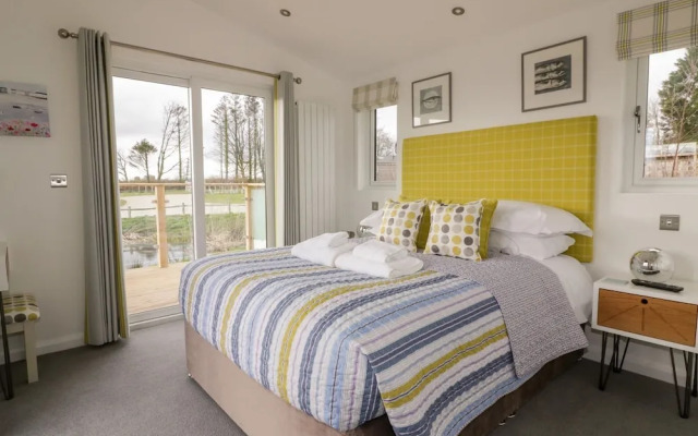 11 Meadow Retreat