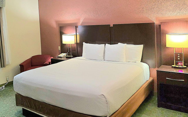 Ramada by Wyndham South Waco