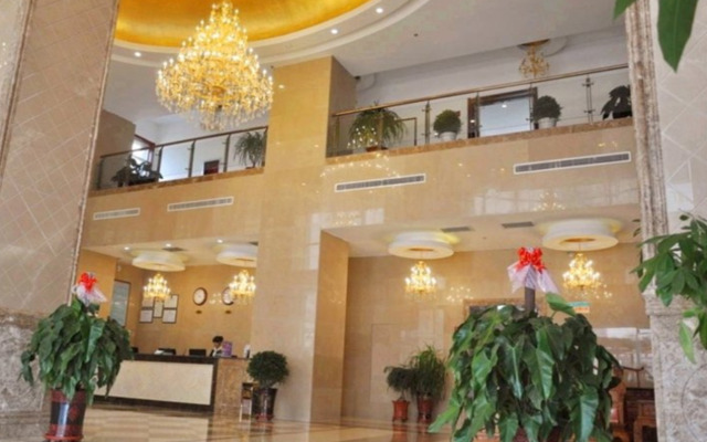 GreenTree Inn DingZhou Railway Station Business Hotel