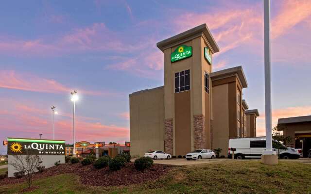 La Quinta Inn & Suites by Wyndham West Monroe