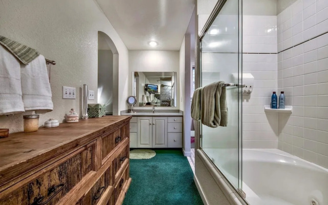 1624p The Player Cabin 3 Bedroom Home by Redawning